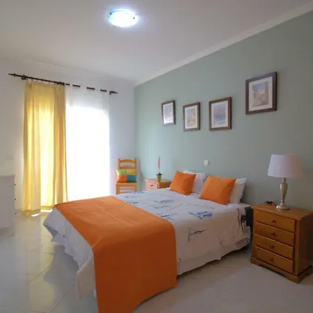 Stunning 2 Bedrooms 维拉摩拉